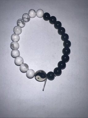 Yin Yang obsidian & howlite 8mm Beaded Stretch Bracelet